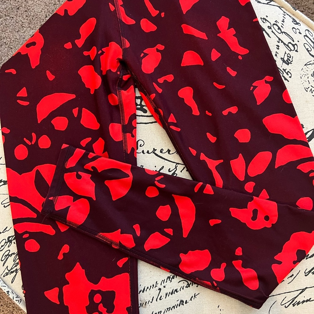 Fabletics purple and red leggings